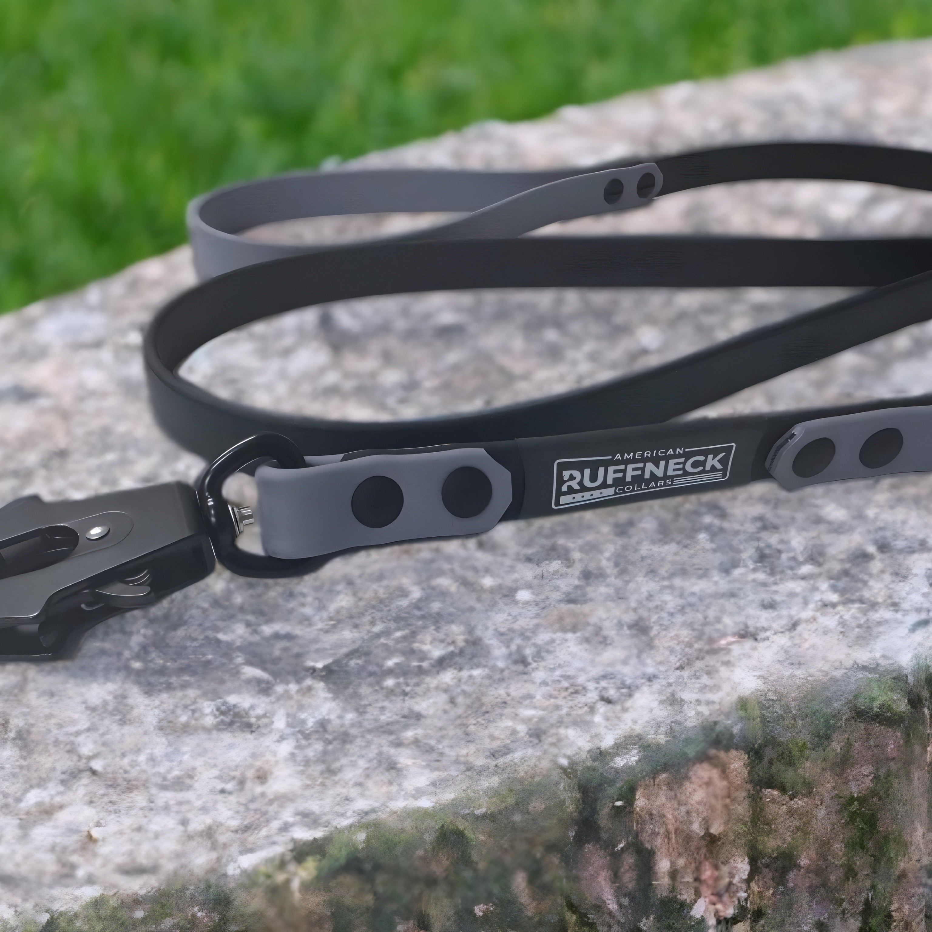 American Ruffneck Collars Daily Drifter dog leash, standard length, durable nylon leash for walking dogs, black color with handle.