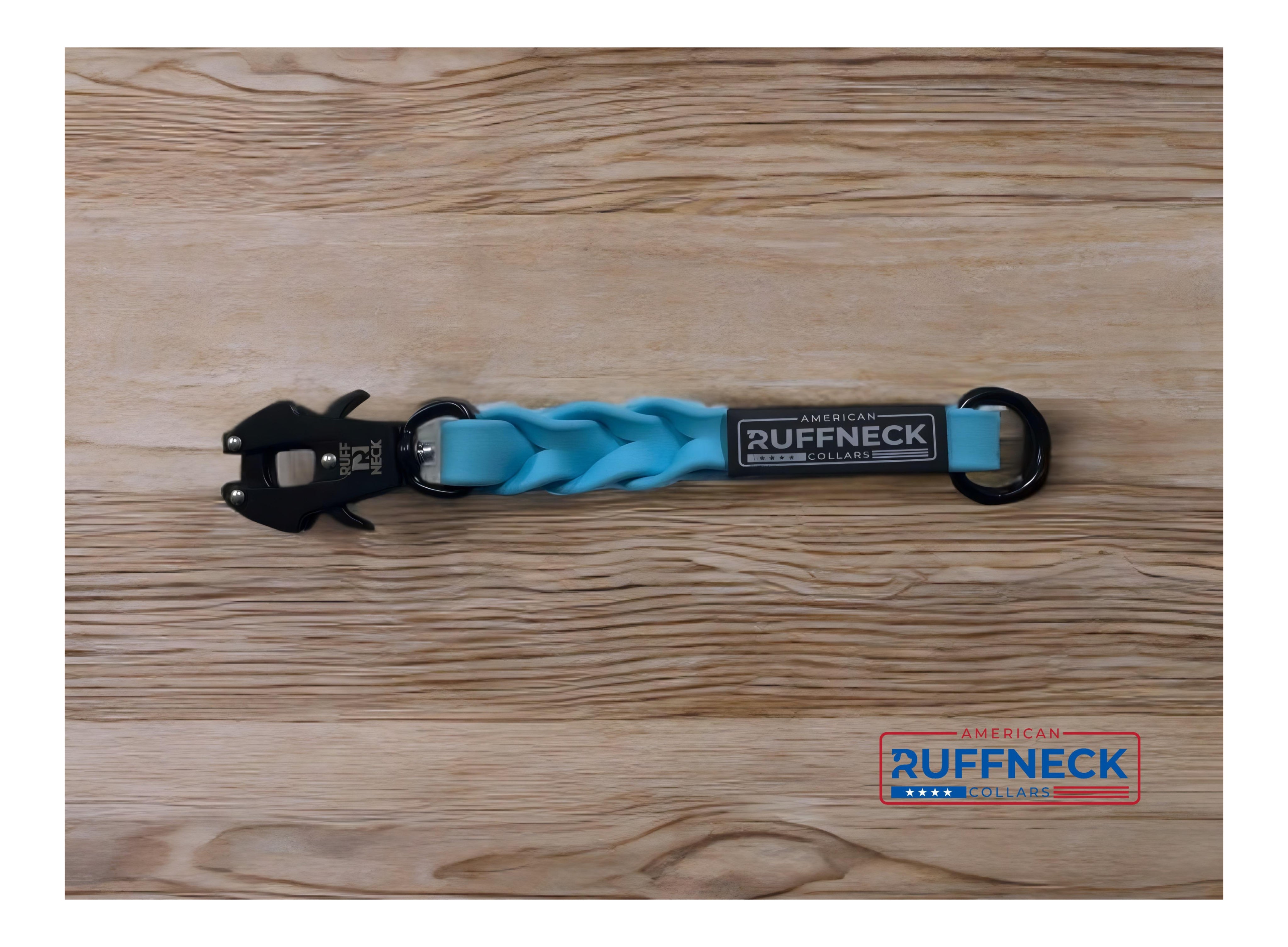 American Ruffneck Collars Guardian Grip dog leash, sturdy nylon with padded handle and metal clip for secure walking.